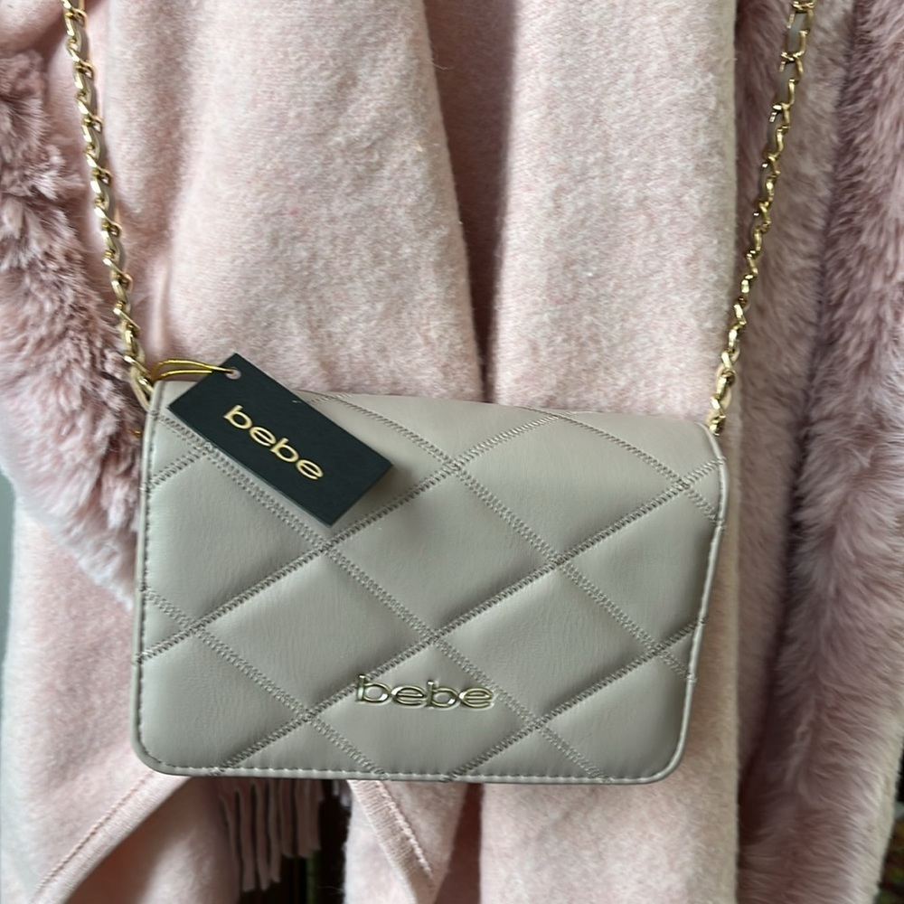 Bebe NWT Cross body bag purse Taupe quilted front & back Gold tone hardware